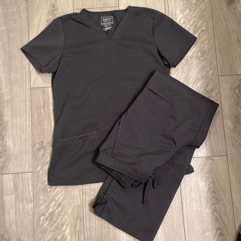 Womens small gray (pewter) Cherokee scrub set